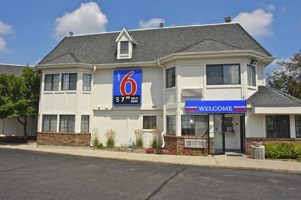 Motel 6 Milwaukee West - Brookfield Ανέσεις φωτογραφία
